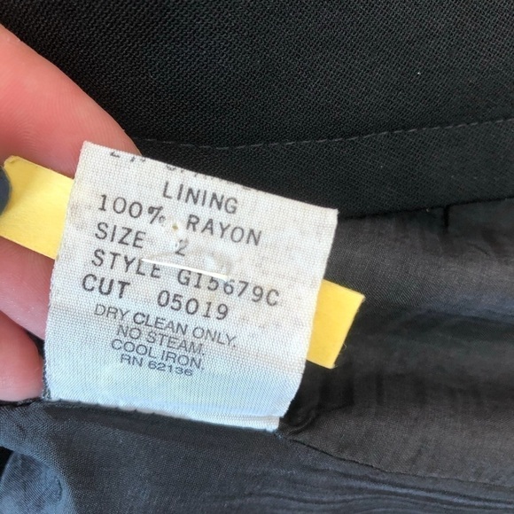 Guess Collection Jacket Size 2 - Picture 15 of 16